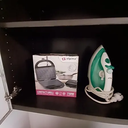 Il Faro - Garage Mt 4,75 - Mt 150 - 09001-lt-1414 Апартаменти